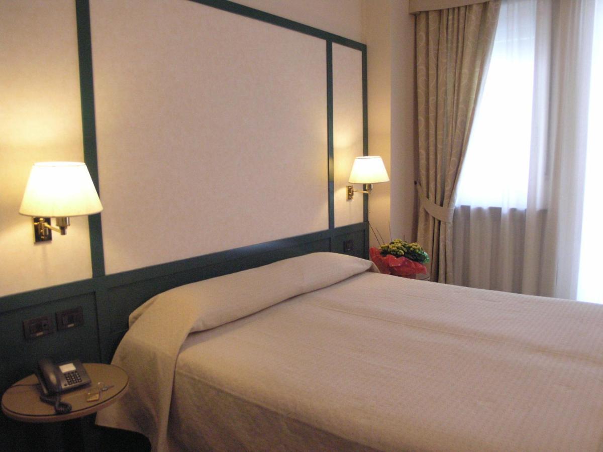 Hotel Smeraldo Torino エクステリア 写真